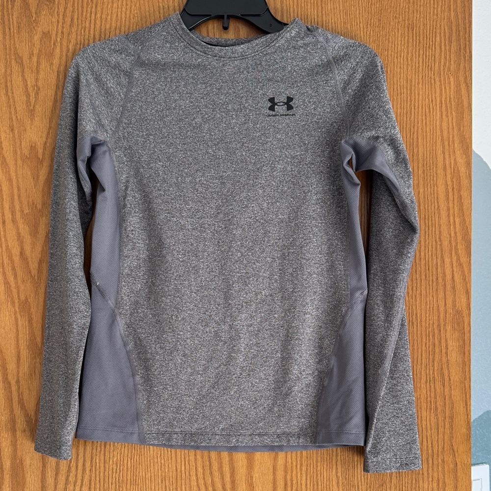 Under Armour Heather Gray Performance Top